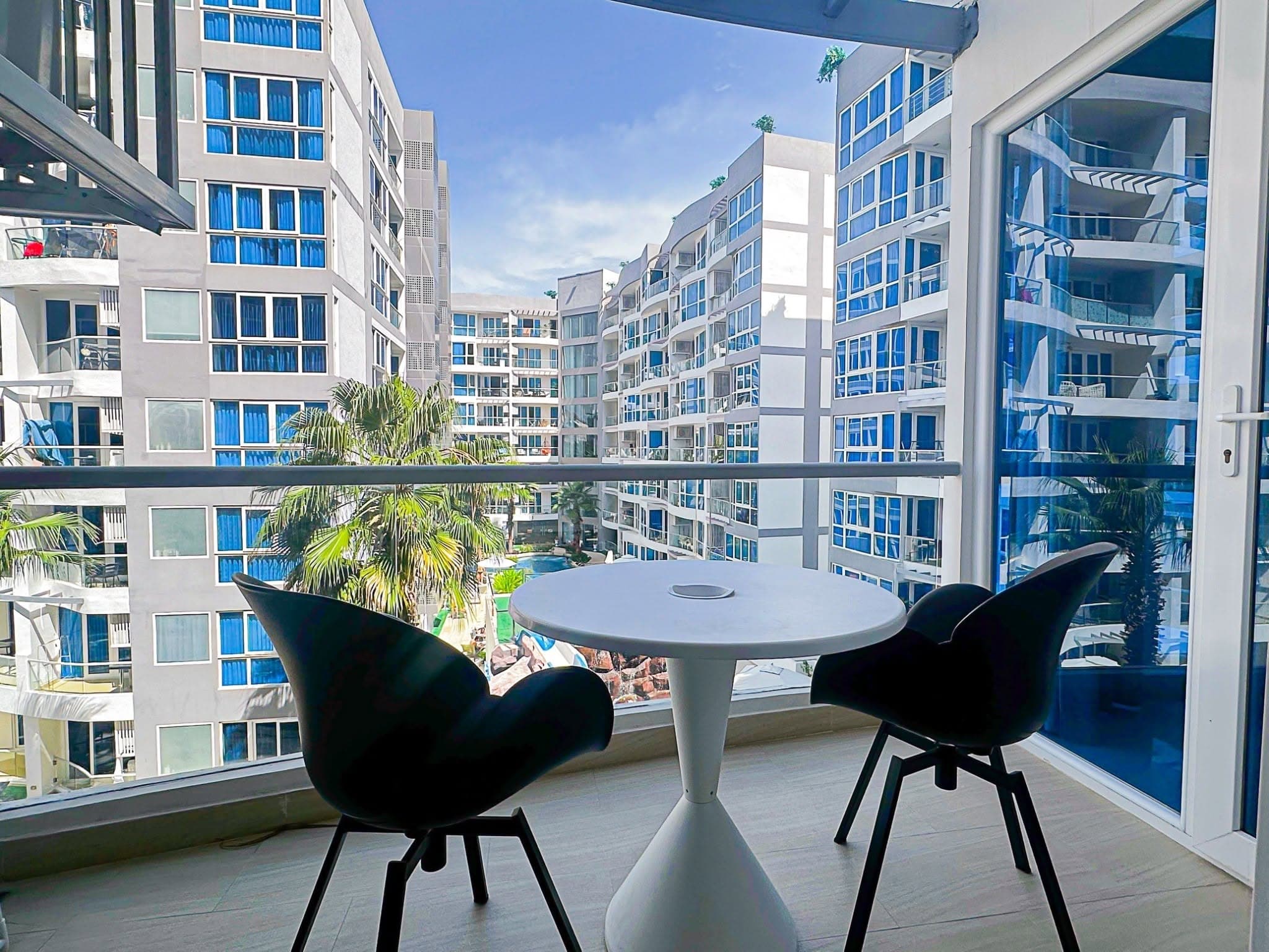 SKIP THE HOTEL: MOVE INTO A FURNISHED CONDO IN CENTRAL PATTA - 图片18