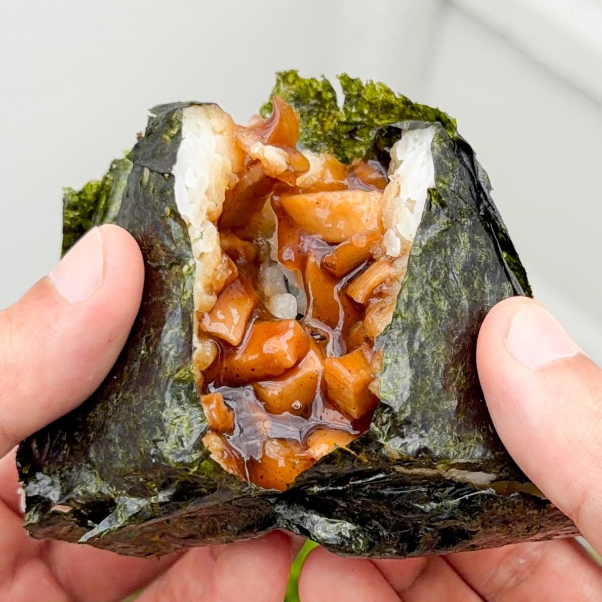 限时限定！奥里恩吉蘑菇饭团，咸甜酥脆口感绝了 - 图片2