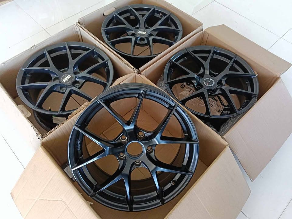 二手BBS FI-R轮毂17寸，ET35/PCD114.3五孔，成色好无修复 - 图片6