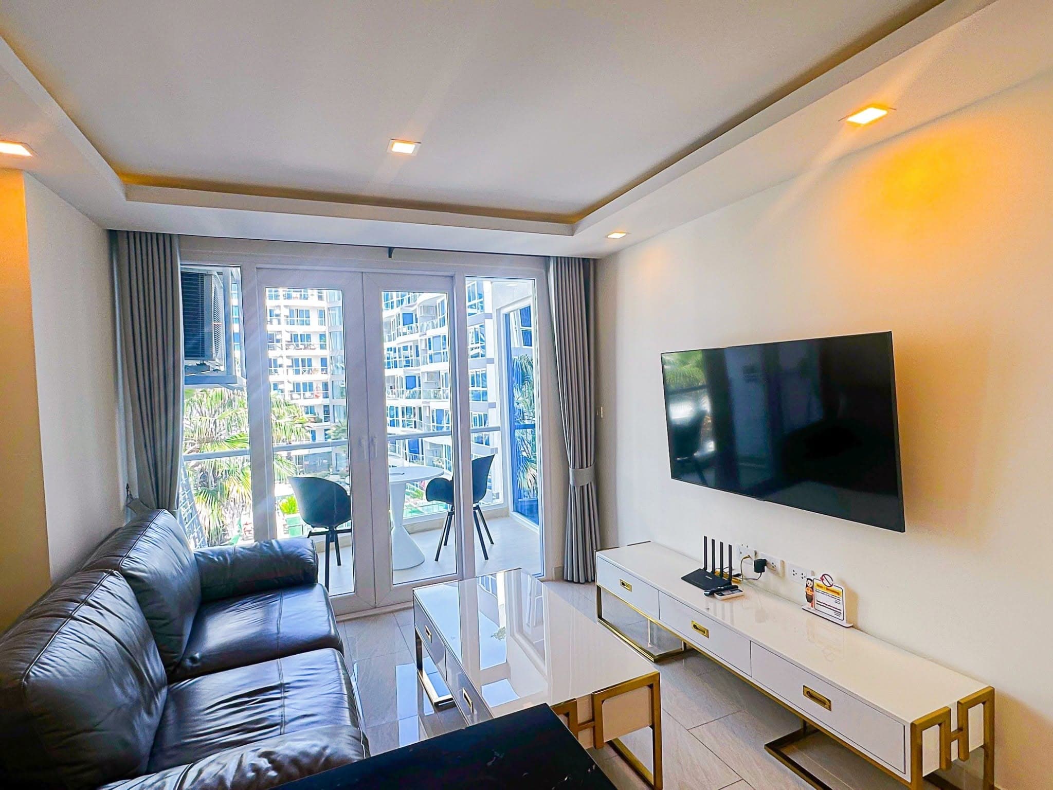 SKIP THE HOTEL: MOVE INTO A FURNISHED CONDO IN CENTRAL PATTA - 图片25