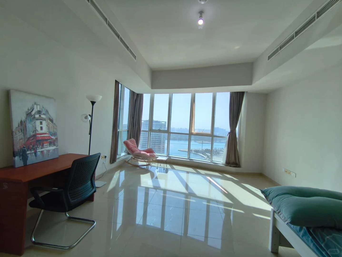 Abu Dhabi Reem Island bargain bargain master bedroom with a - 图片8