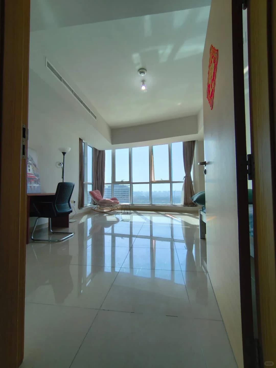 Abu Dhabi Reem Island bargain bargain master bedroom with a - 图片9