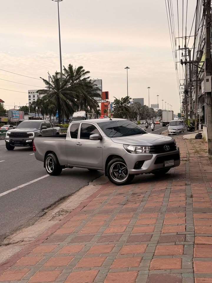 2017 Toyota Hilux REVO - 图片5