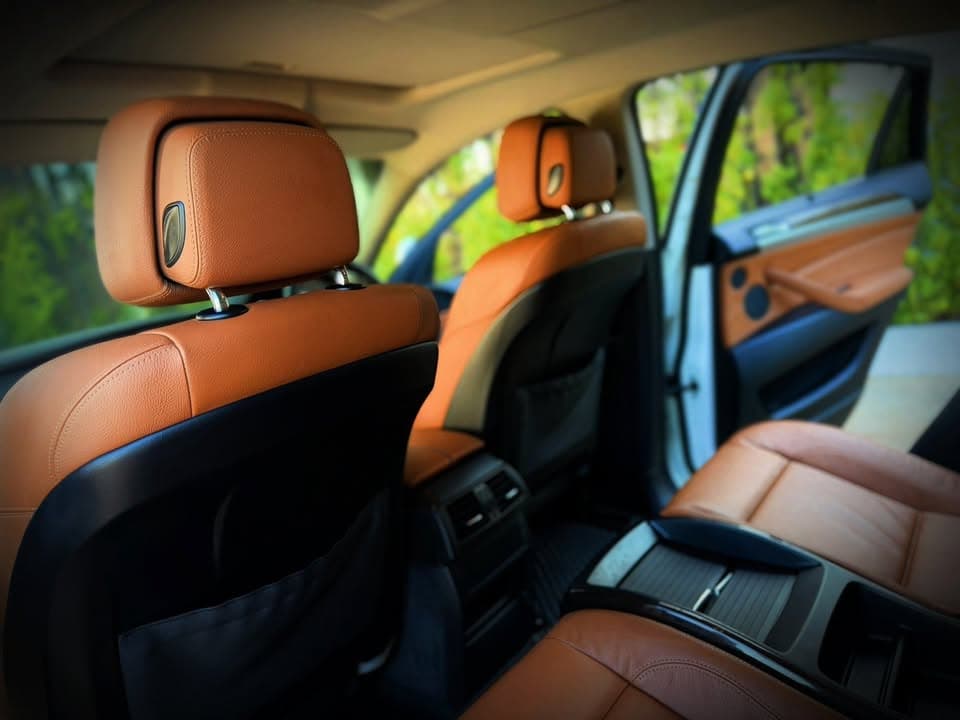 2011款宝马X6 3.0d xDrive，一手车无事故，73.5万泰铢 - 图片18
