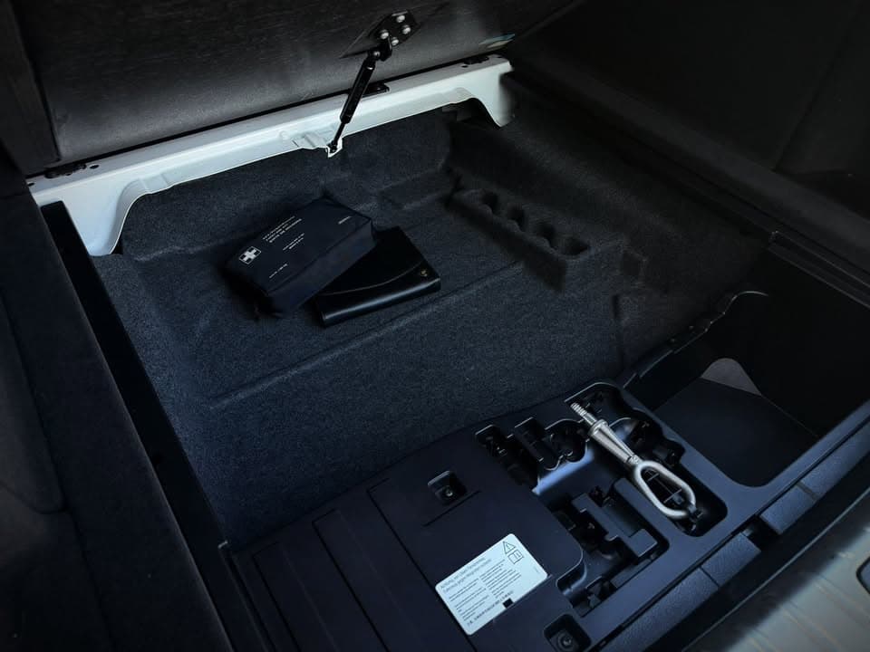 2011款宝马X6 3.0d xDrive，一手车无事故，73.5万泰铢 - 图片10