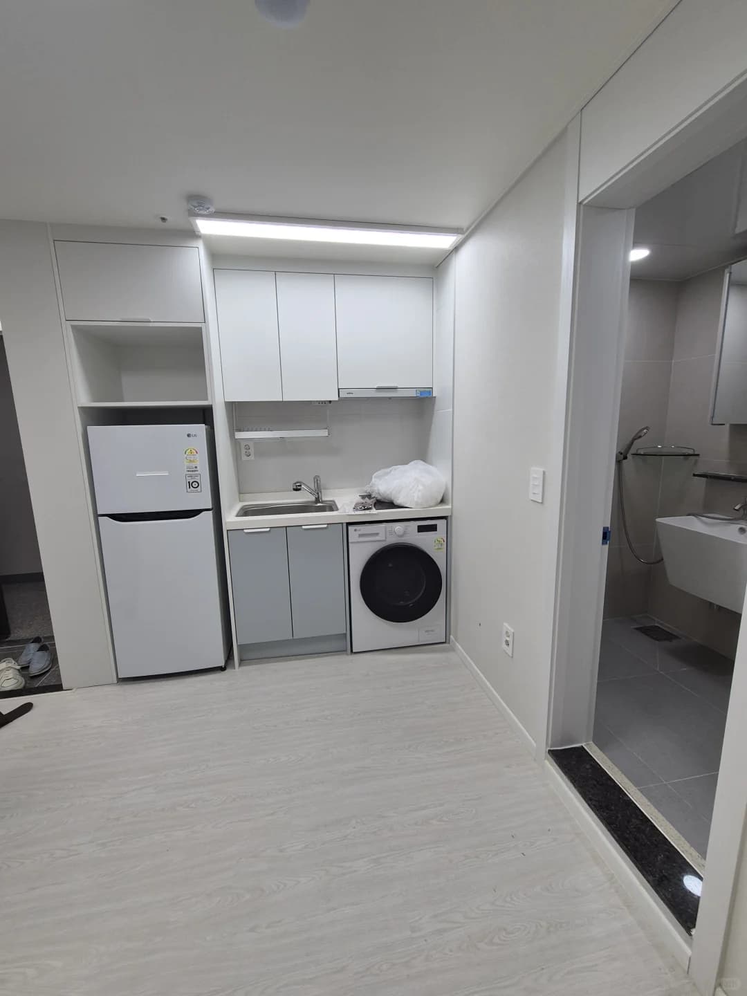 首尔建大｜新建公寓1室1卫3楼130W月 - 图片7