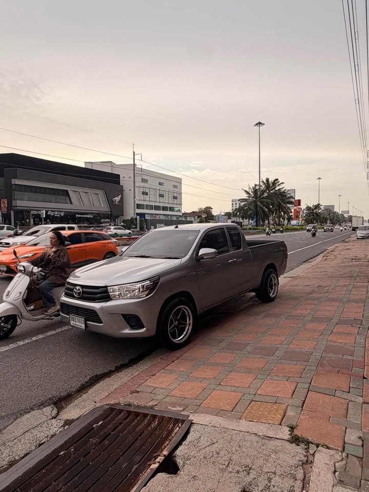 2017 Toyota Hilux REVO - 图片3