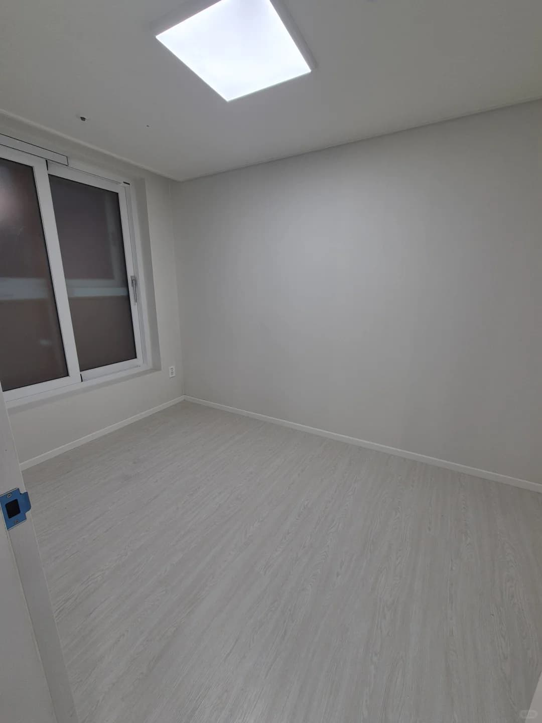 首尔建大｜新建公寓1室1卫3楼130W月 - 图片6