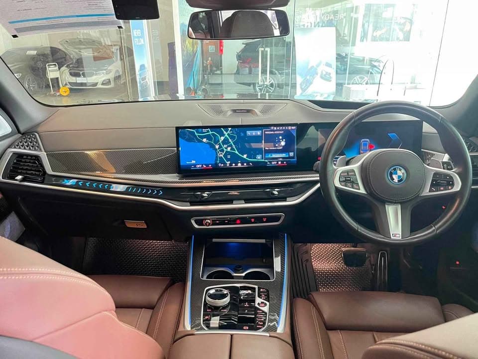 2024款BMW X5 xDrive50e M运动套装，里程仅2万公里，保险至2030年 - 图片5