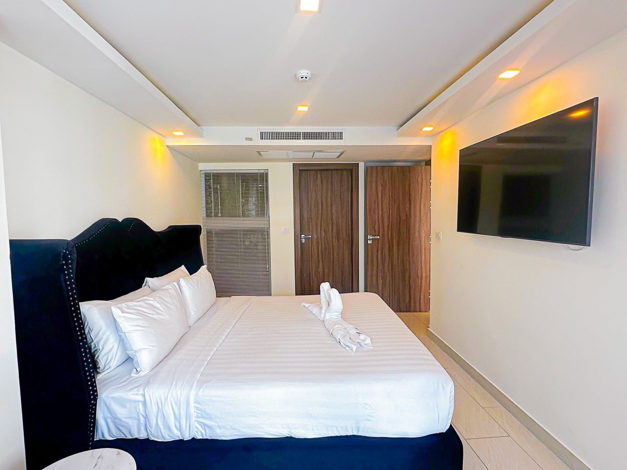 SKIP THE HOTEL: MOVE INTO A FURNISHED CONDO IN CENTRAL PATTA - 图片28