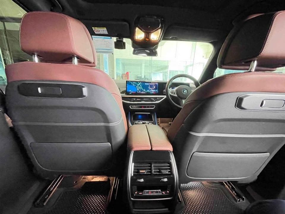 2024款BMW X5 xDrive50e M运动套装，里程仅2万公里，保险至2030年 - 图片8
