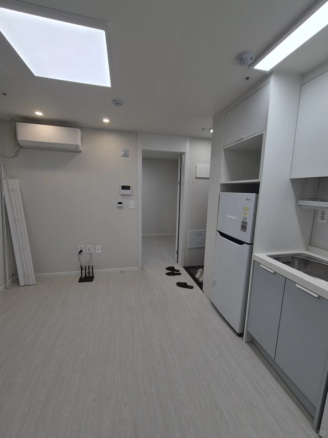 首尔建大｜新建公寓1室1卫3楼130W月 - 图片5