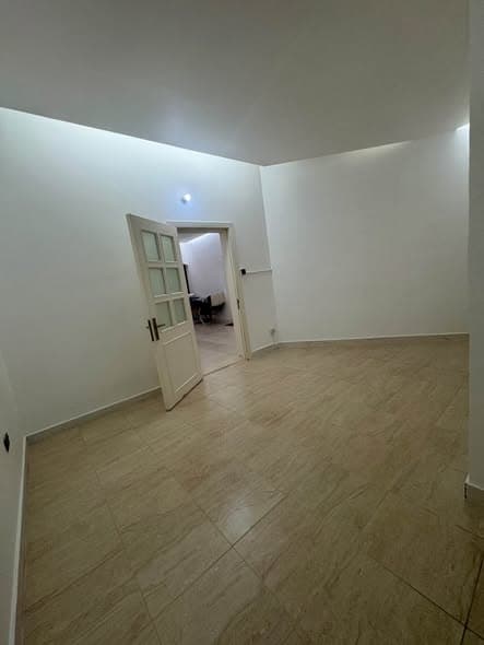 拉巴丹军官城一居室出租，月租3500， - 图片4