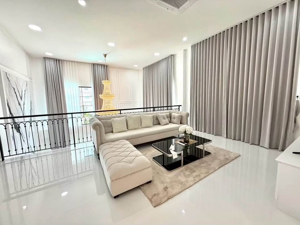 曼谷TW Wanasin (Soi Siam)独栋泳池别墅出租，4房5卫带全套家具，押二付一 - 图片14