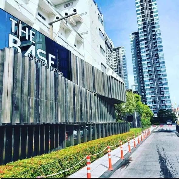 芭提雅市中心THE BASE公寓出租：A栋5楼30平米一居室，月租2万泰铢即刻入住 - 图片3