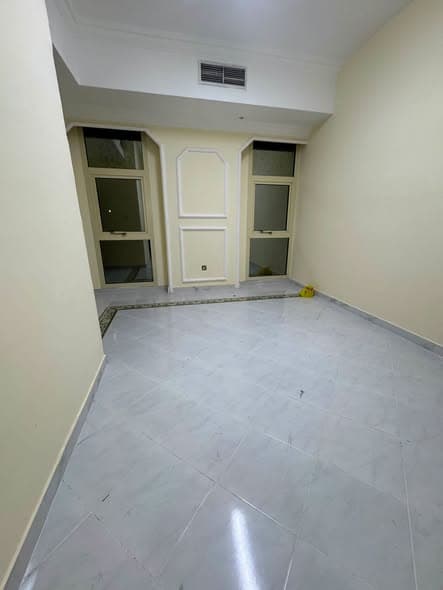 拉丹区Bain Al Jasrain一居室出租，月租4000含所有费用，一楼即住 - 图片5