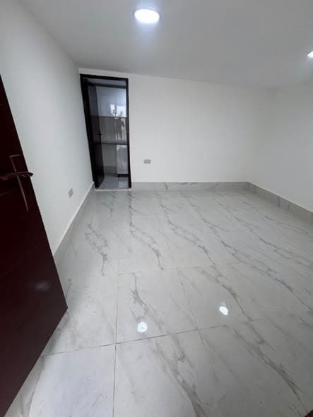 Studio Muroor路31街公寓出租：2800月租，家庭住宅，状态极佳 - 图片4