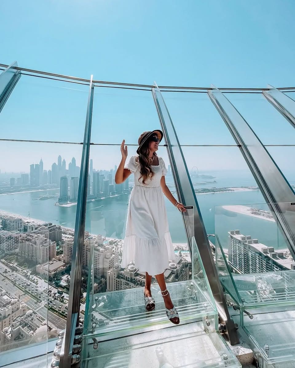 迪拜棕榈塔52层The View：240米高空360度全景俯瞰棕榈岛封面图