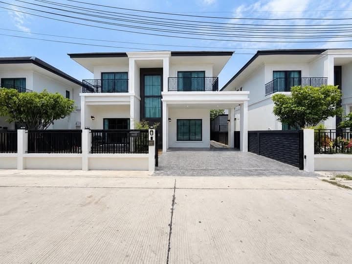 芭堤雅素坤逸路4卧3浴住宅，位于邦拉蒙区Chulaburi封面图