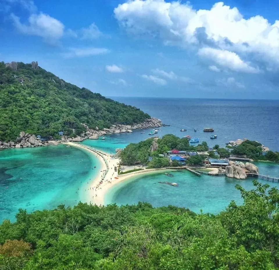 周杰伦私藏地苏梅岛：四大海滩怎么选？交通、景点与7天行程全攻略封面图