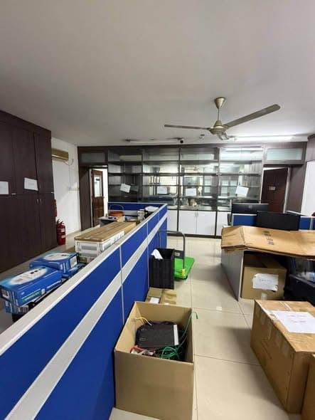 柔佛再也Jalan Bakawali双层店铺出租 - 图片4
