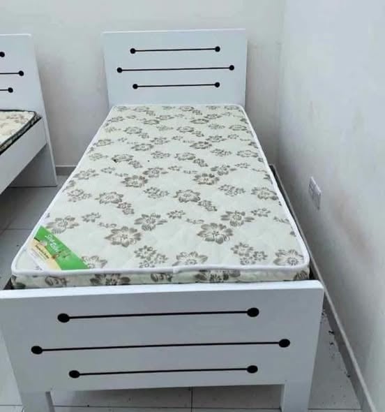 迪拜全品类家居低价促销，含床垫及品牌家具免费送货上门