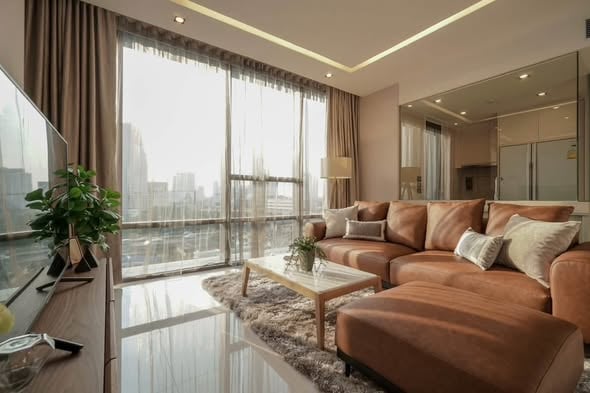 THE BANGKOK SATHORN —— 出租与出售