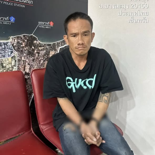 帕提亚省法院在押嫌犯戴手铐翻墙逃脱，警方悬赏2万泰铢征集线索
