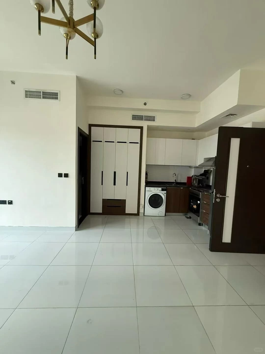 Dubai Longze Phase 1 Studio - 图片6