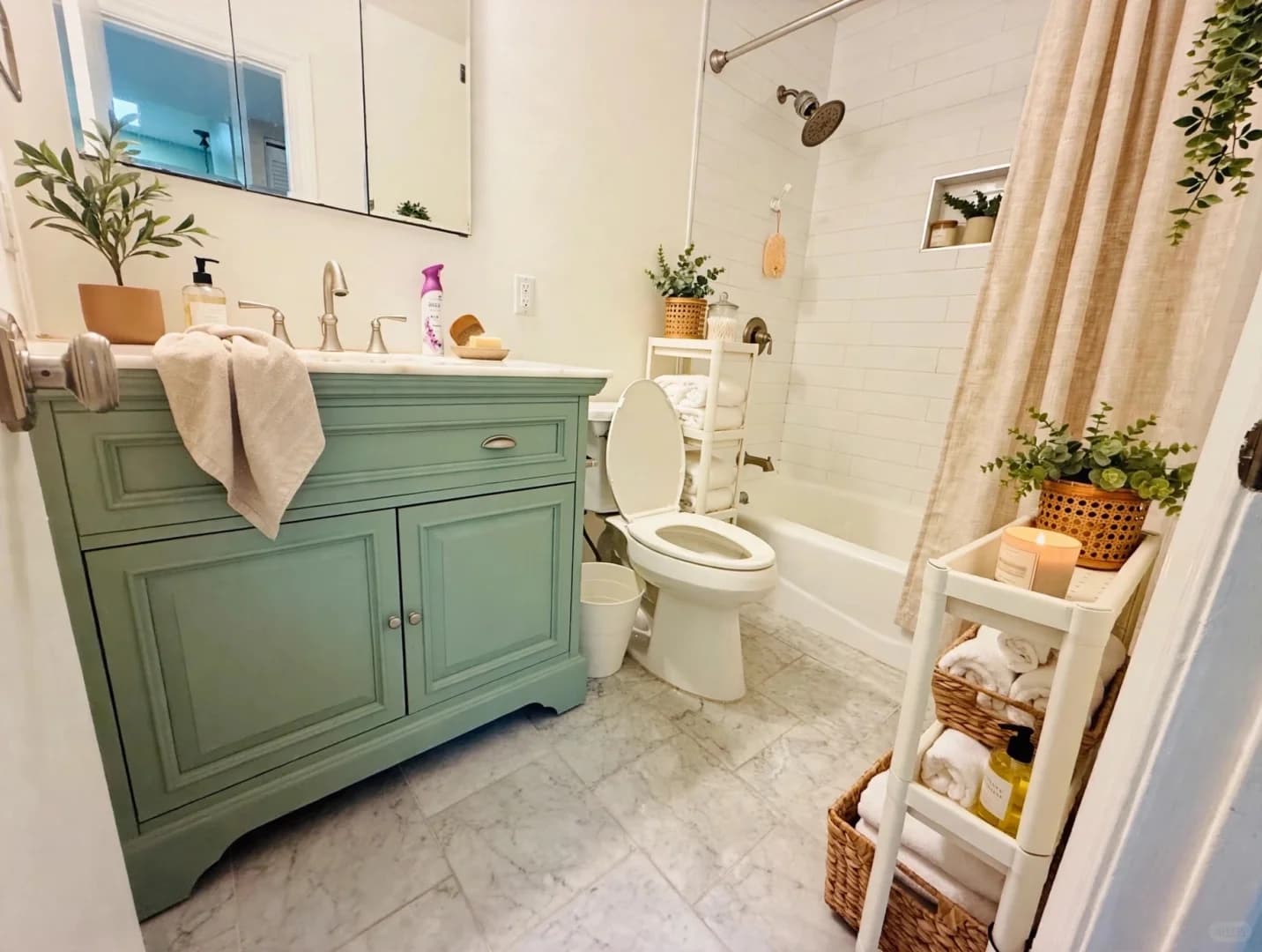 Alhambra found roommates to share a room - 图片2