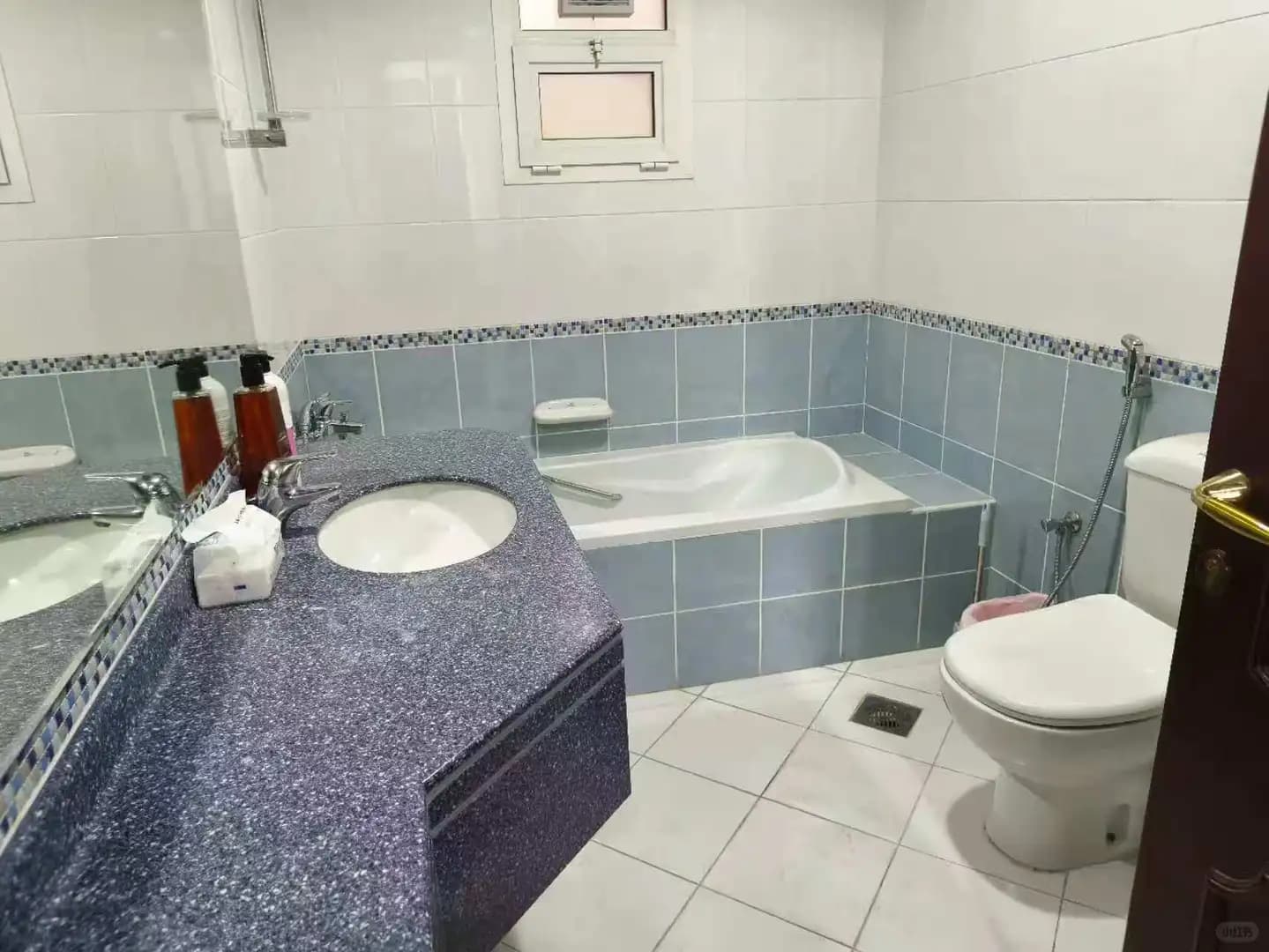 Abu Dhabi Studio 🈳 with Private Bathroom, City Center - 图片3
