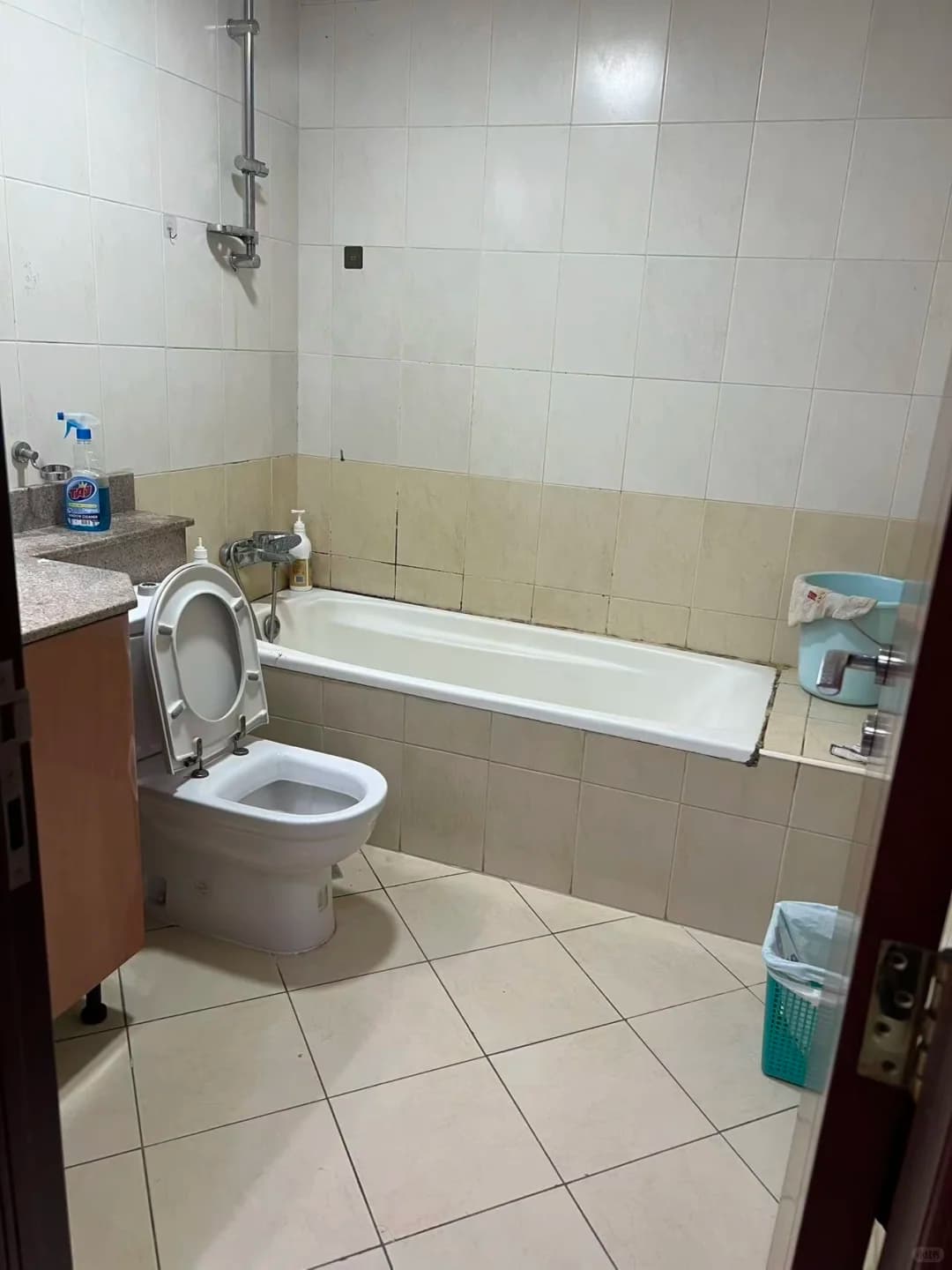 Dubai International City CBD-32 master bedroom for rent - 图片2