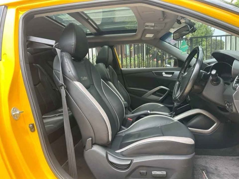 Hyundai Veloster Turbo 1.6L (200 Hp) Full Option Unique 3-D - 图片8