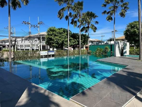 芭提雅近素坤威500米精装独栋别墅,499万含全套家具家电拎包入住 - 图片1